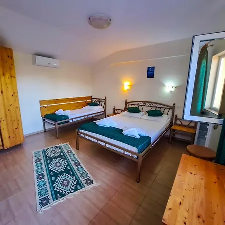 Pensiunea Mioara * Două Mai