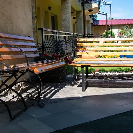 Guest house Pensiunea Mioara